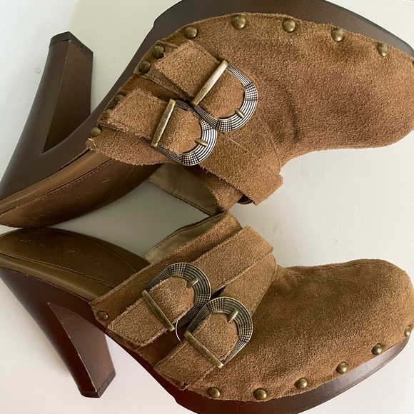 Clogs Wooden Buckle Heel Studded Suede Leather Women’s 9.5 Camel Tan Brown - Picture 5 of 10